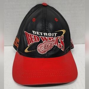 Vintage 90s Detroit Red Wings Leather Adjustable Hat NHL Hockey